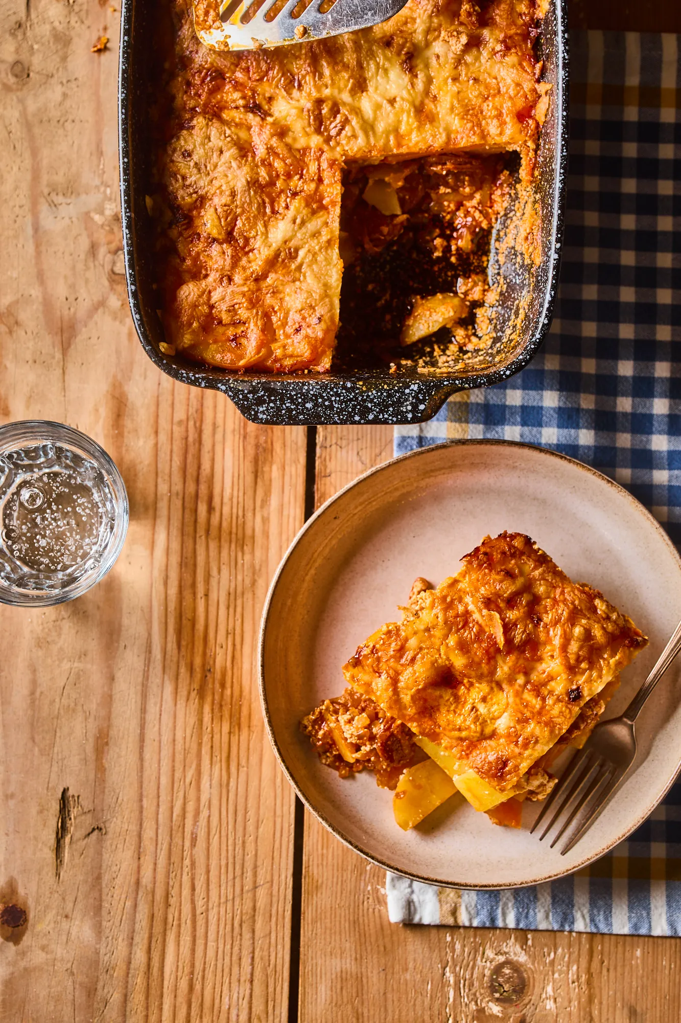 tepsis-burgonya-kolbasszal-2