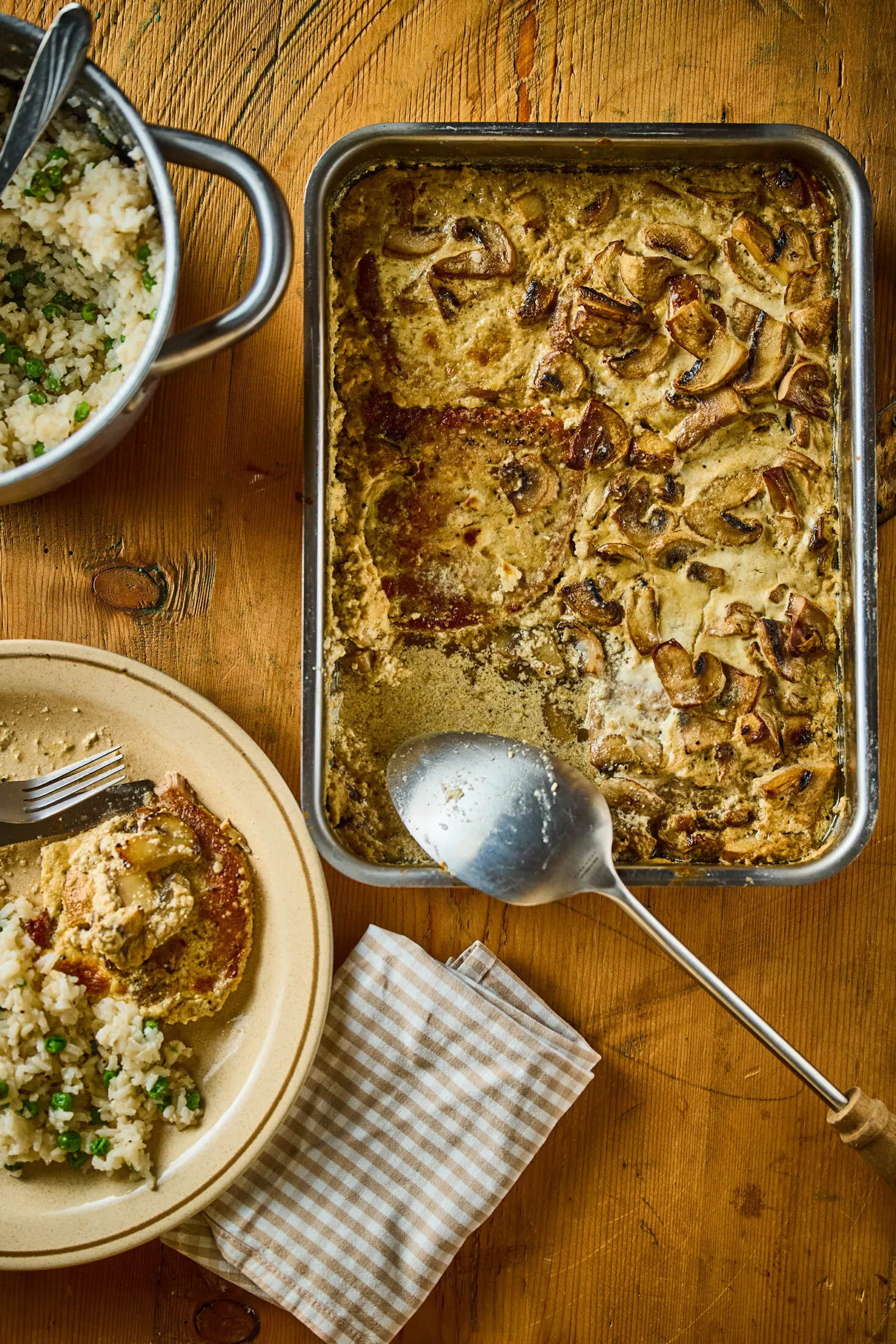 Tepsis gombás hús recept