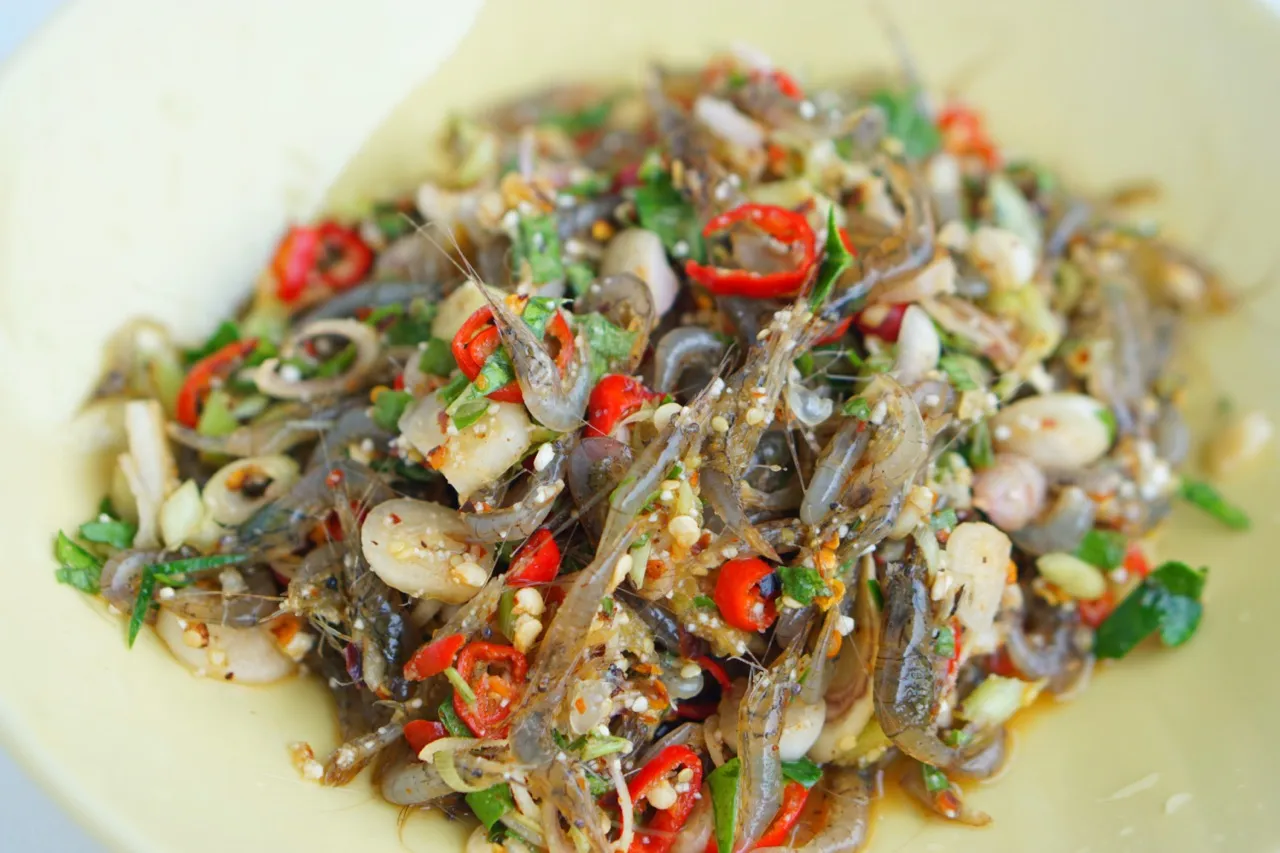 thai-tancolo-raksalata- Large