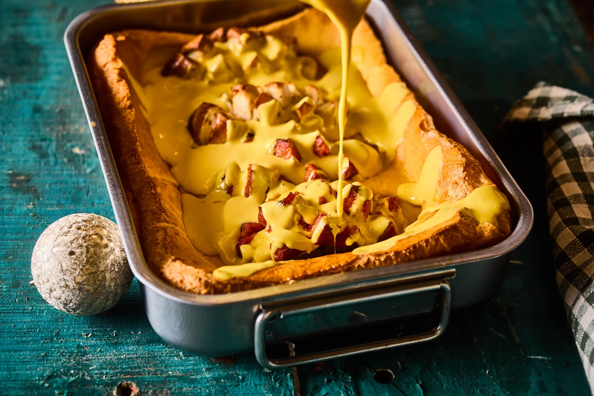 Toad in the hole currys sajtmártással