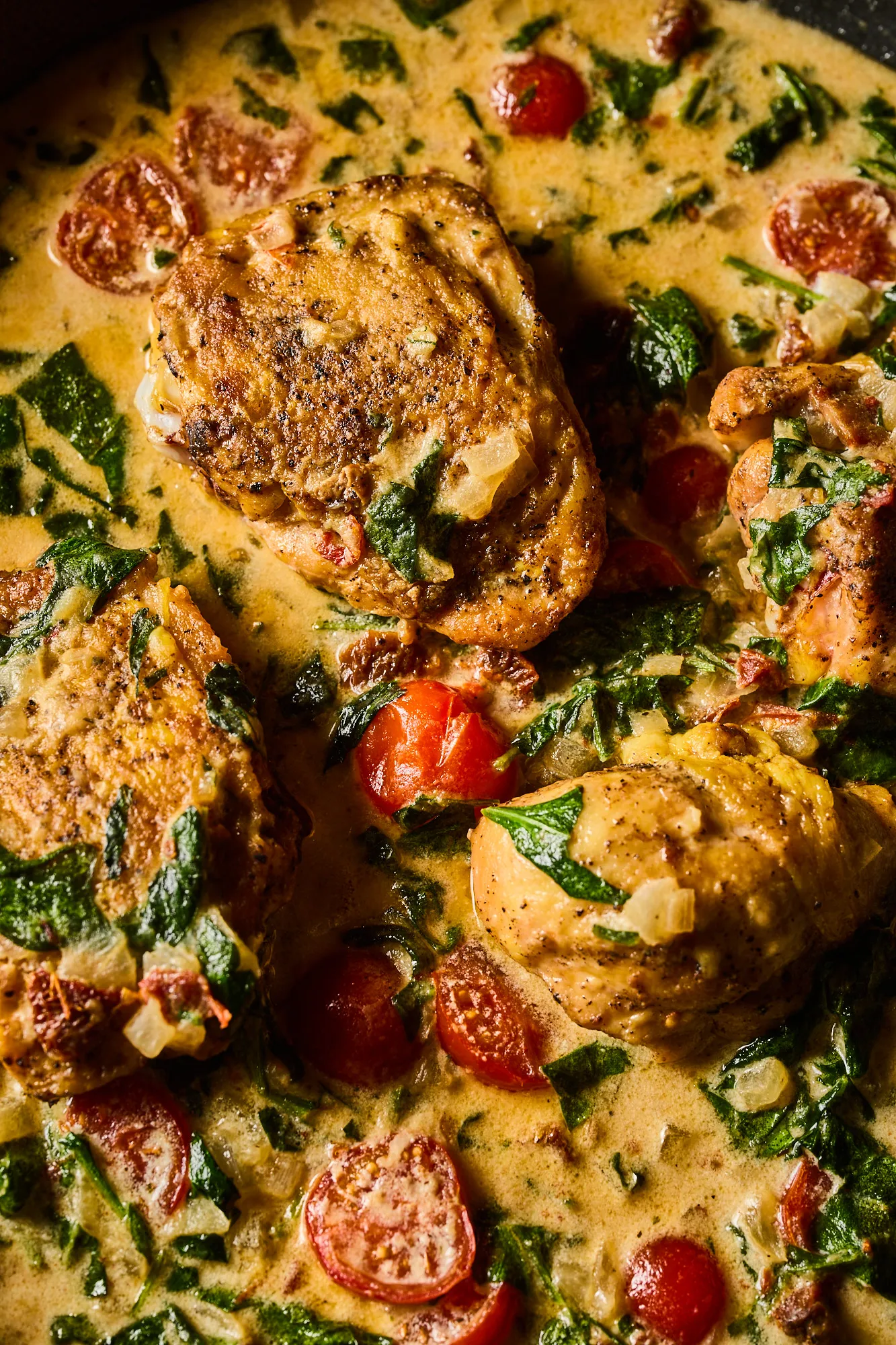 Toszkán csirkecombok serpenyőben