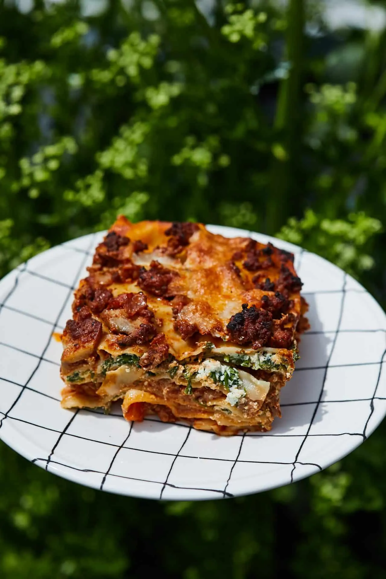 toszkan-lasagne-paradicsomos-husos-ragu-piritott-gomba-spenotos-ricottakrem-reteggel